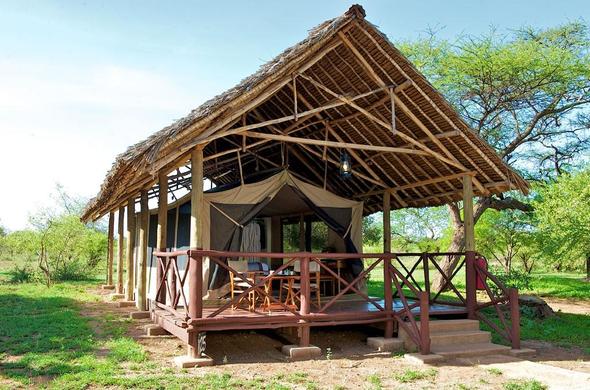 voyager-ziwani-tented-camp